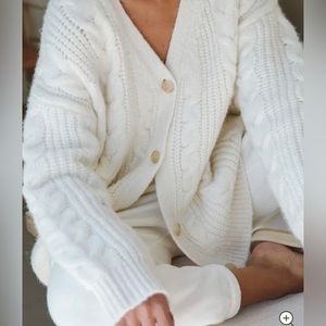 Cable Cocoon Cardigan ivory